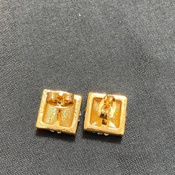 4 Row Cubic Zirconia Stud Earrings Unisex - Picture 4 of 4